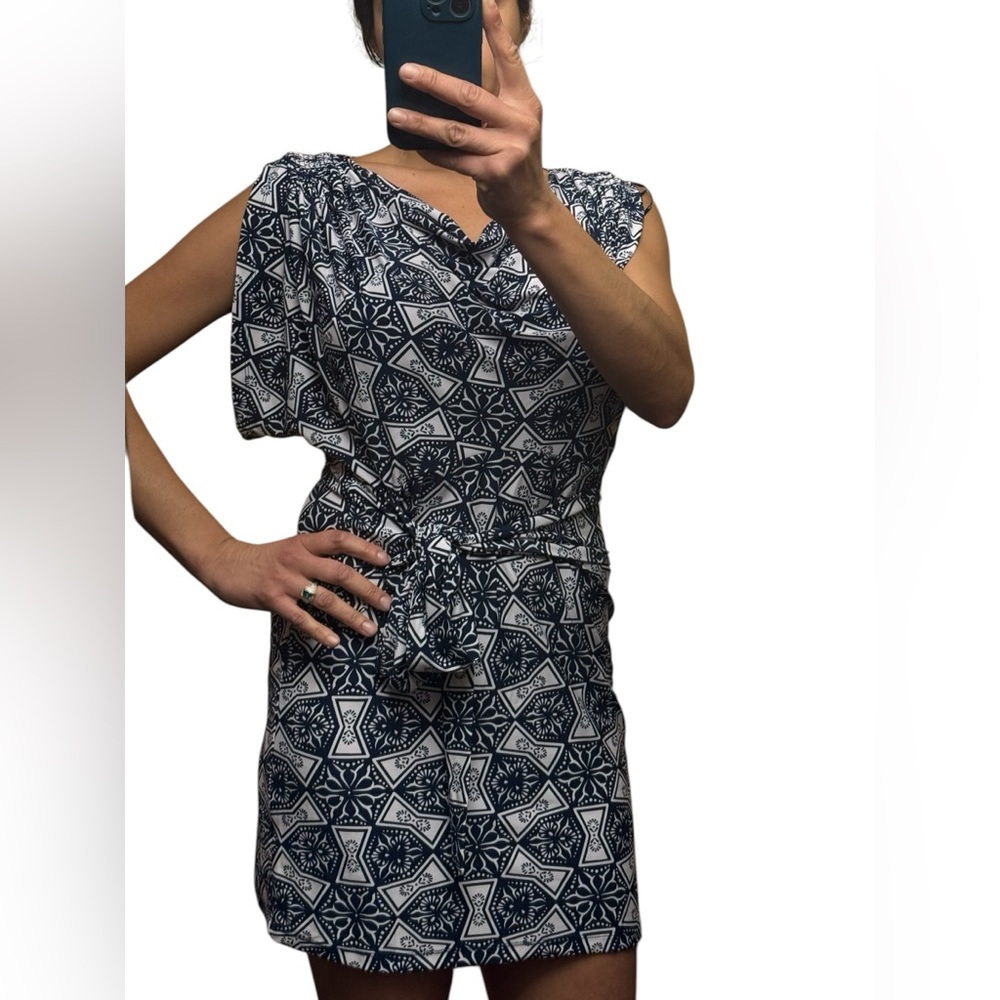 BCBGMaxAzria Blue and White Geometric Dress